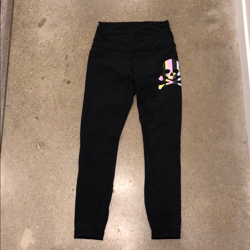 Lululemon/SoulCycle leggings